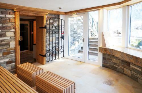 Aparthotel Landhaus St. Joseph (indoor Pool)