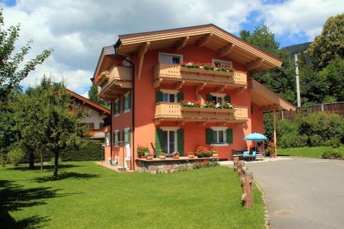 Bed & Breakfast Haus Senoner