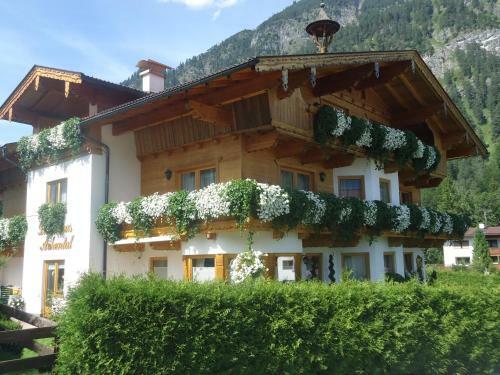 Hostal Landhaus Achental