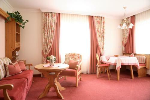 Hostal Landhaus Achental
