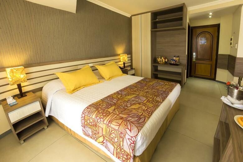 Esmeralda Praia Hotel