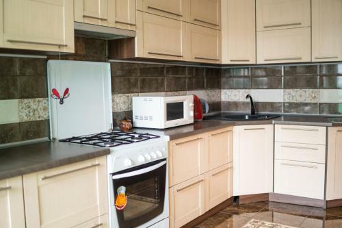 Apartment ?osmonavtov 40