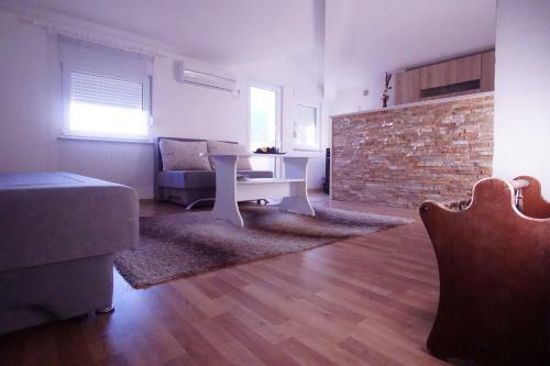 Hostal Apartments Aldi