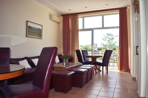 Hostal Guest House Regina Mundi