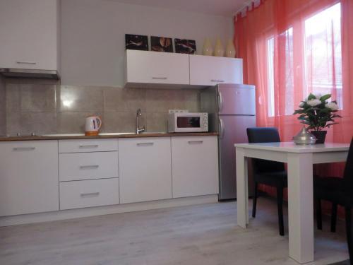 Apartment Center 2