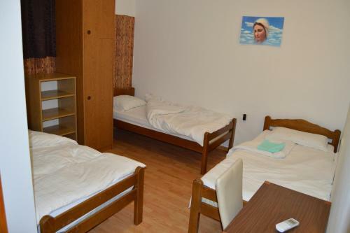 Bed & Breakfast Rooms Modana