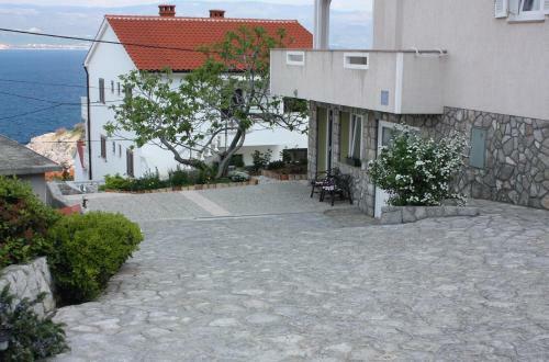Apartment Vrbnik 5299a