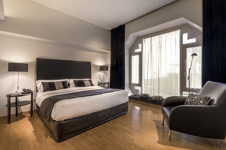 Broadway Hotel And Suites