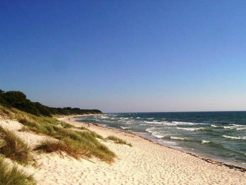 Three-bedroom Holiday Home In Aakirkeby 6