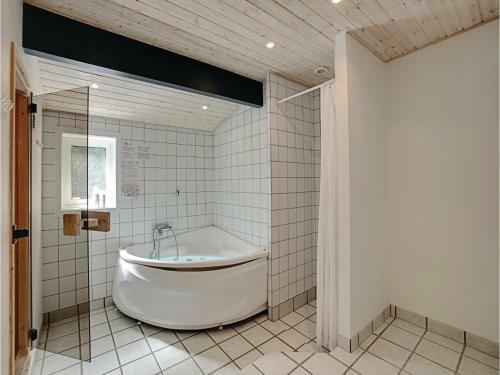 Holiday Home Fj�lstaunijn Nex�