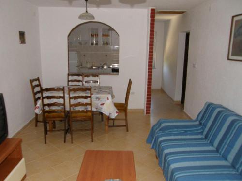 Apartments With A Parking Space Fazana - 2261