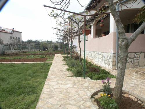 Apartments With A Parking Space Fazana - 2261