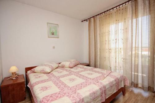 Apartments By The Sea Barbat (rab) - 5005