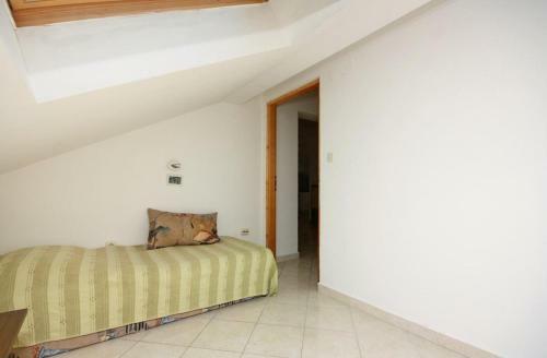 Apartments By The Sea Barbat (rab) - 5005