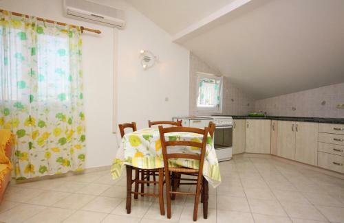 Apartments By The Sea Barbat (rab) - 5005
