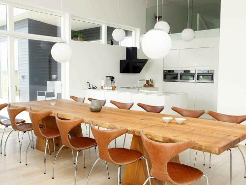Five-bedroom Holiday Home In L�kken 3