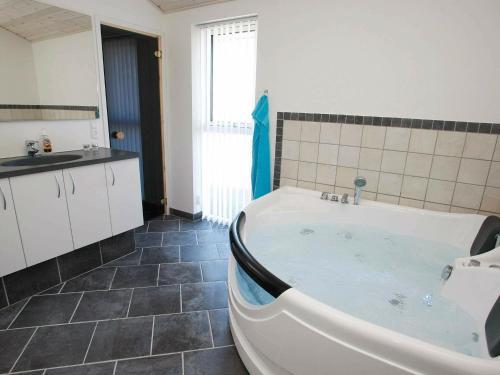 Three-bedroom Holiday Home In Fjerritslev 16