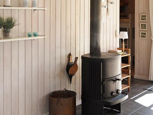 Four-bedroom Holiday Home In Blokhus 3