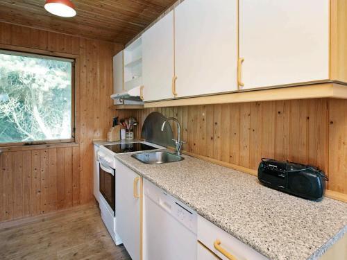 Three-bedroom Holiday Home In Saltum 7