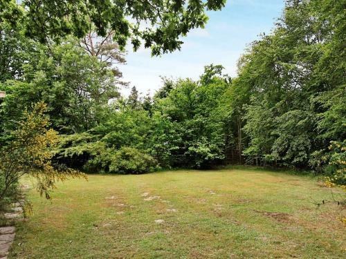 Three-bedroom Holiday Home In Hornb�k 2