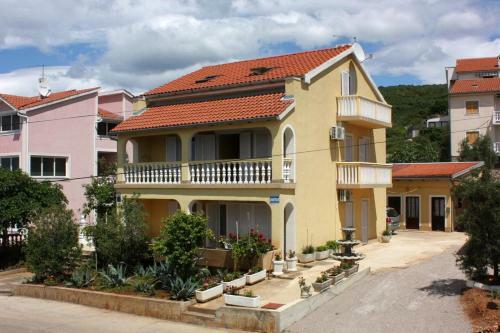 Apartments With A Parking Space Punat (krk) - 5350
