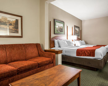Hotel Comfort Suites Milwaukee Airport