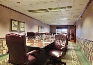 Hotel Comfort Suites Milwaukee Airport