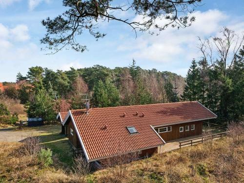 Three-bedroom Holiday Home In Nex� 12