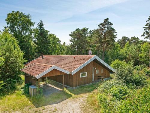 Three-bedroom Holiday Home In Nex� 12