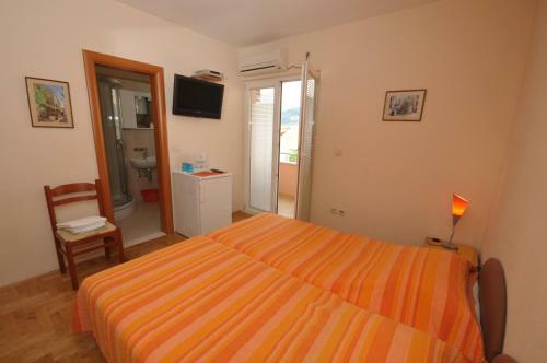 Hostal Apartments Belas