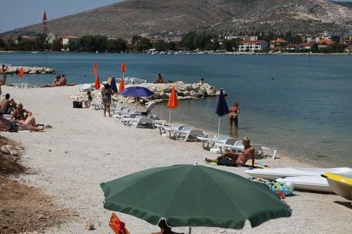 Hostal Apartments Belas