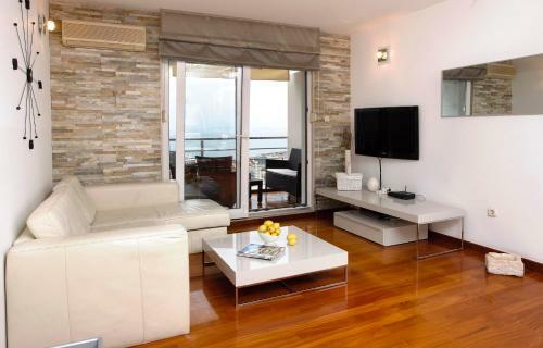 Apartment Divina