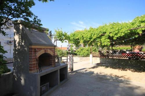 Apartments With A Parking Space Jelsa (hvar) - 5703