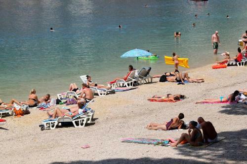 Apartments With A Parking Space Makarska - 6814