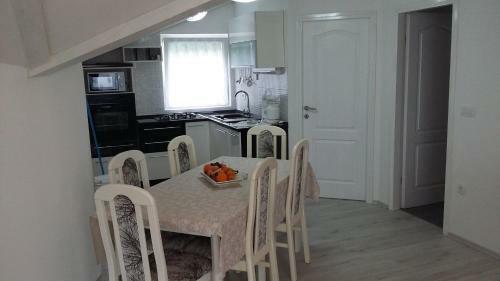 Hostal Apartment Supetarska Draga - Donja 2022a