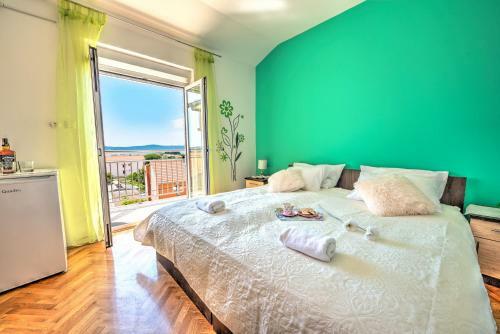 Hostal Mareta Guesthouse