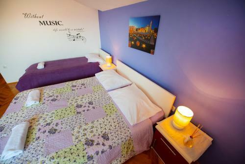 Hostal Mareta Guesthouse