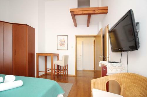 Apartments Tironi