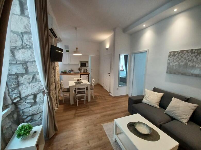 Hostal Placeta Apartments