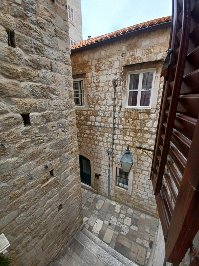 Hostal Placeta Apartments