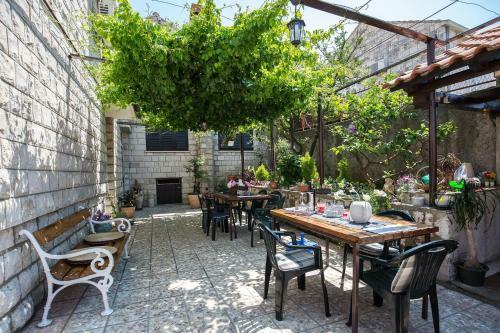 Hostal Guesthouse Ivona