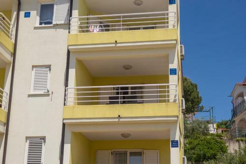 Apartment Katicic