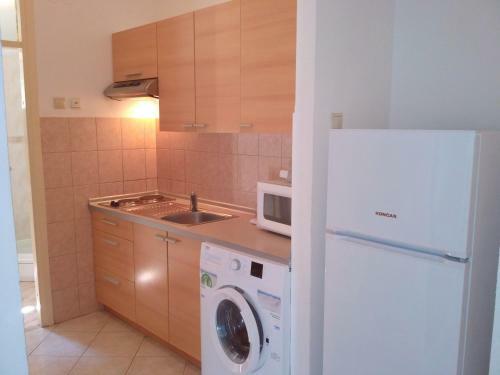 Lumbarda Resort Apartment