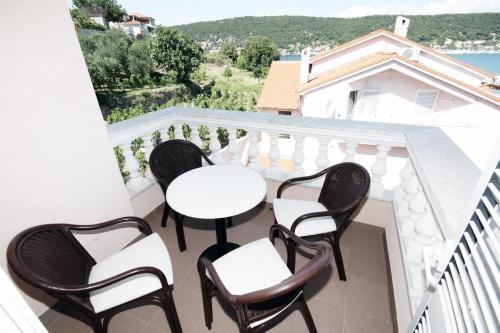 Apartment Supetarska Draga - Donja 5033a
