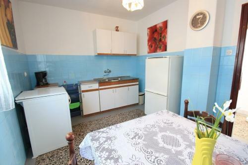 Apartment In Dramalj 5778