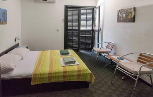 Hostal Guest House Alek