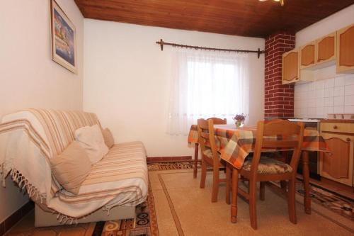 Apartments With A Parking Space Orebic (peljesac) - 10089