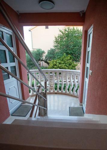 Apartments Ljubo