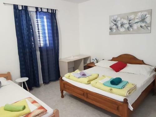 Apartments Rada