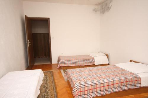 Apartment Vinisce 4892a